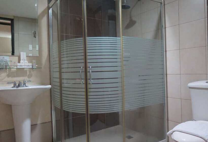 Президентский Люкс, The Pinnacle Hotel And Suites