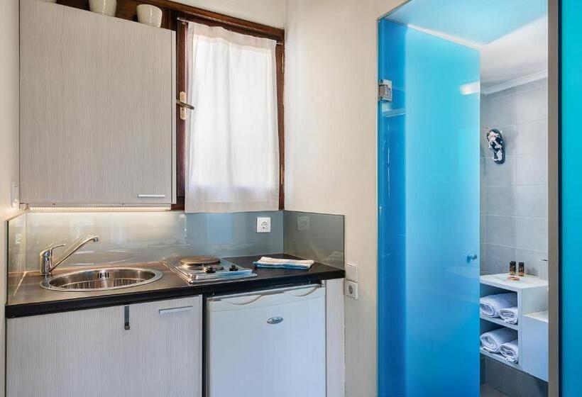 Estudio Standard Vista Mar Lateral, Magia Apartments