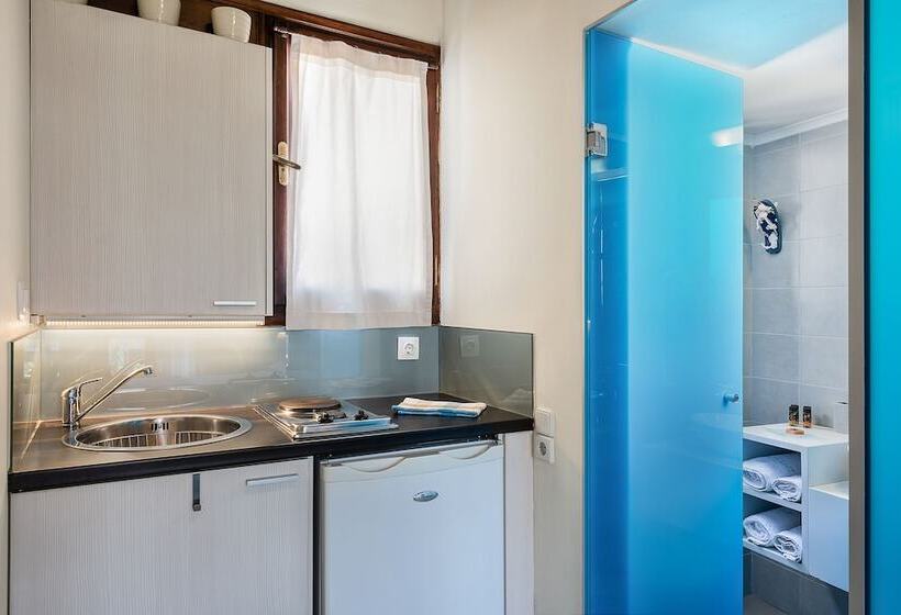 Estudio Standard Vista Mar Lateral, Magia Apartments