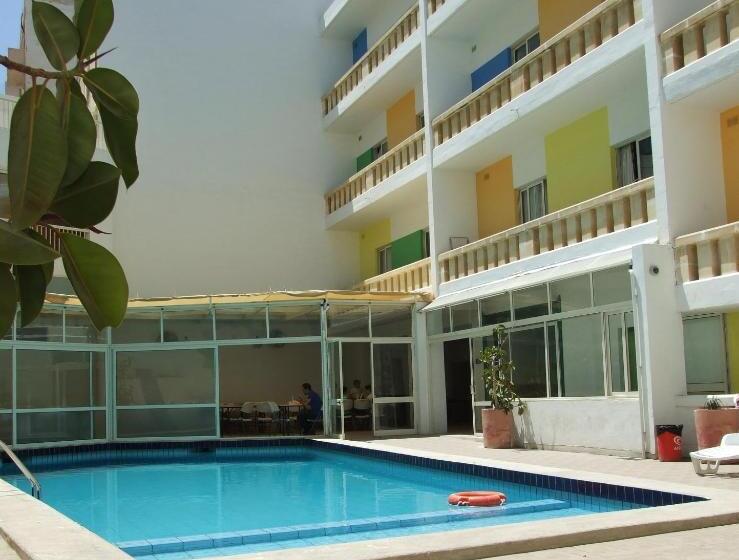 تختخواب در اتاق مشترک, Nsts Campus Residence And Hostel