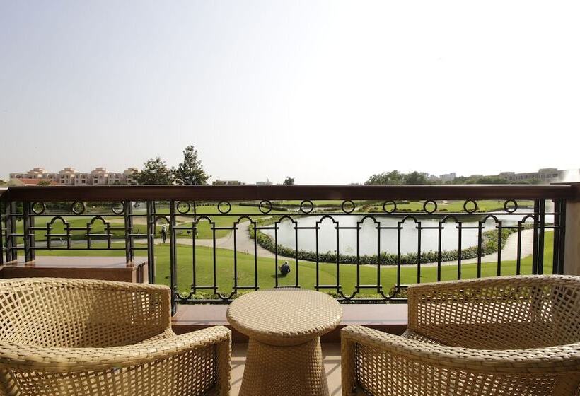 Номер Стандарт Вид на Гольф, Jaypee Greens Golf And Spa Resort