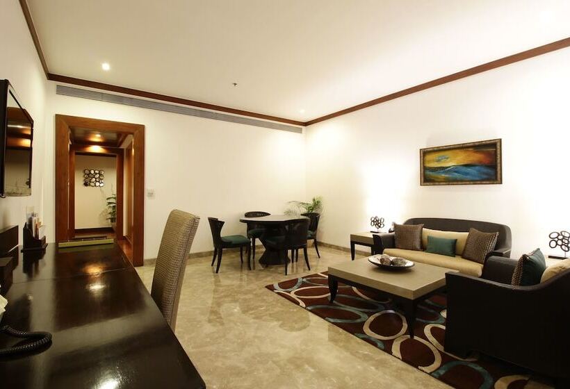 Люкс Повышенной Комфортности, Jaypee Greens Golf And Spa Resort