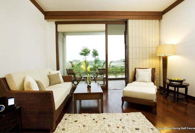 Президентский Люкс, Jaypee Greens Golf And Spa Resort