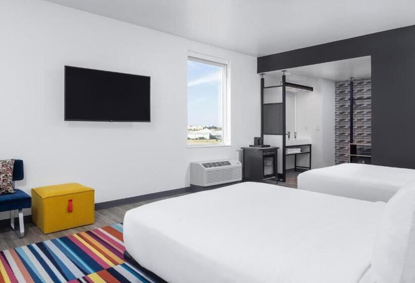 Люкс Адаптированный для Инвалидов, Aloft Oklahoma City Quail Springs
