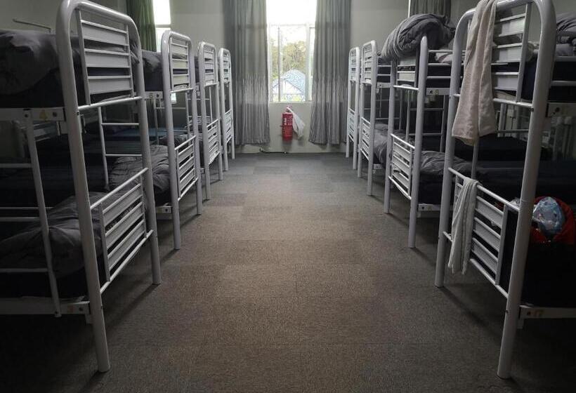 Кровать в Общей Комнате, Spot On 90449 Bed Station Guest House Dormitory