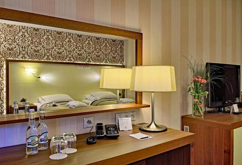 Классический Номер, Czarny Potok Resort Spa & Conference