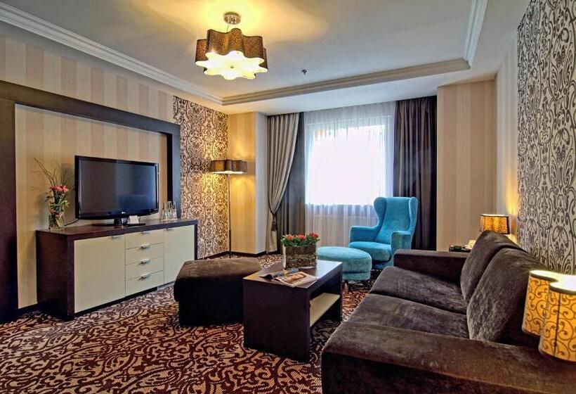 Полулюкс, Czarny Potok Resort Spa & Conference