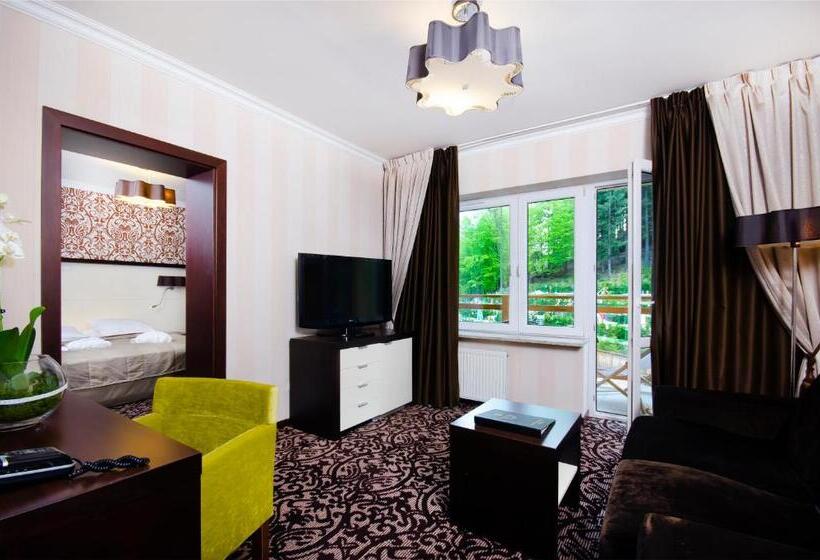 Полулюкс, Czarny Potok Resort Spa & Conference