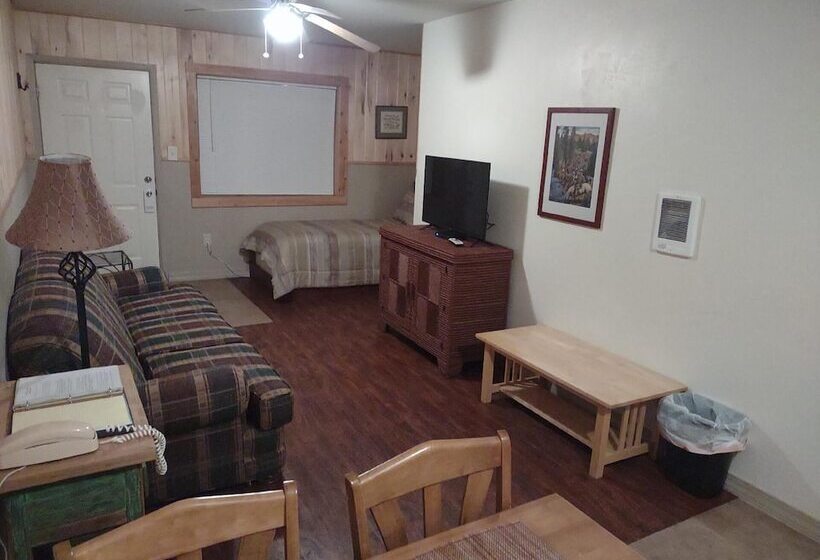 스탠다드 스튜디오, Rocky Mountain Inn