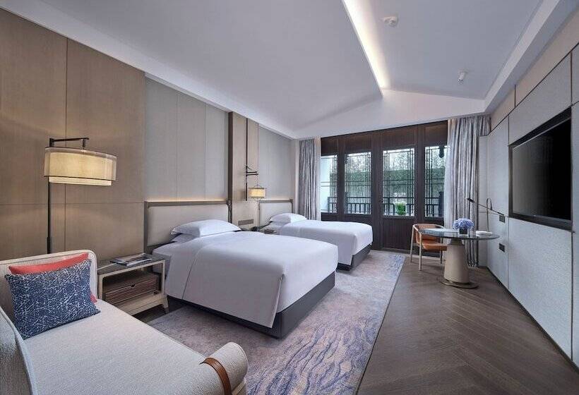 اتاق لوکس با چشم‌انداز باغ, Doubletree By Hilton Yancheng Dayangwan
