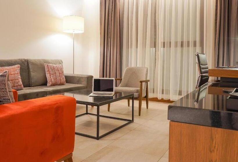 آپارتمان 2 خوابه, Star Land Hotel Bastos