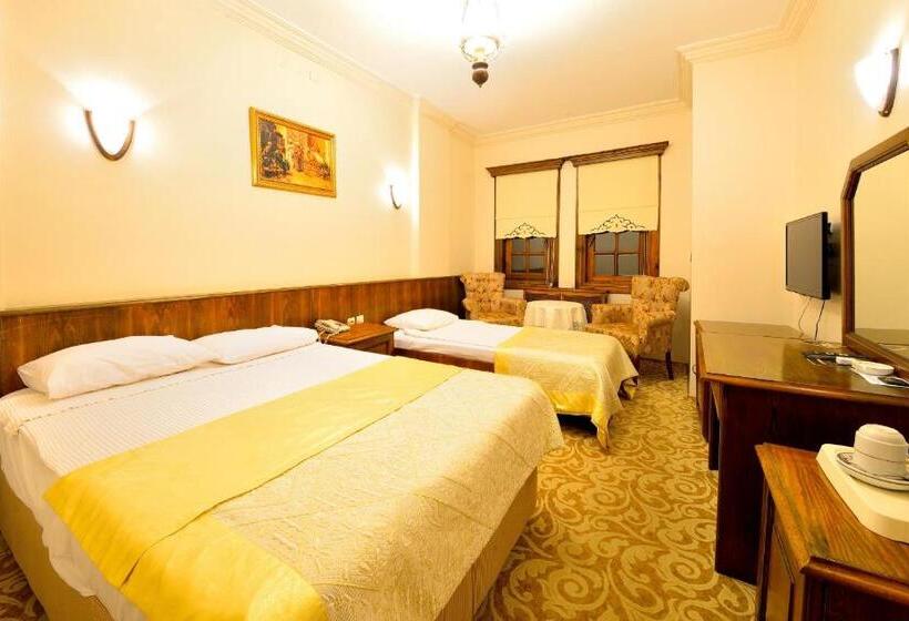 Quarto Triplo Estandar, Baglar Saray