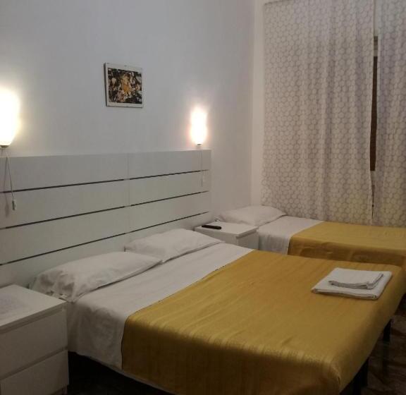 Quarto Basic Banheiro Compartilhado, Testa Gioacchino B&b