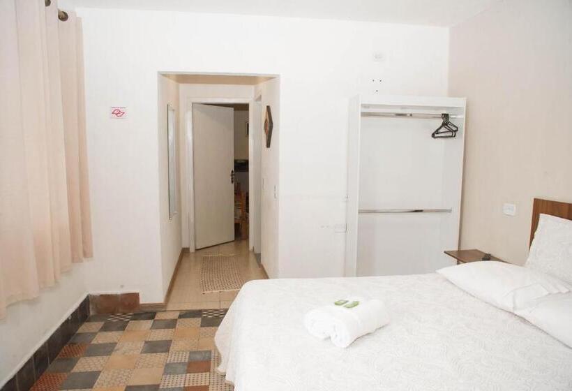 Quarto Deluxe, Pousada Fm Premium   Vila Capivari