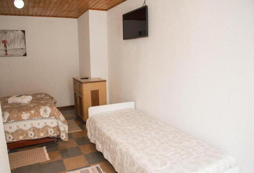 Suíte Familiar, Pousada Fm Premium   Vila Capivari