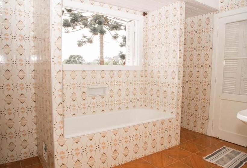 Quarto Standard Banheira Exterior, Pousada Fm Premium   Vila Capivari