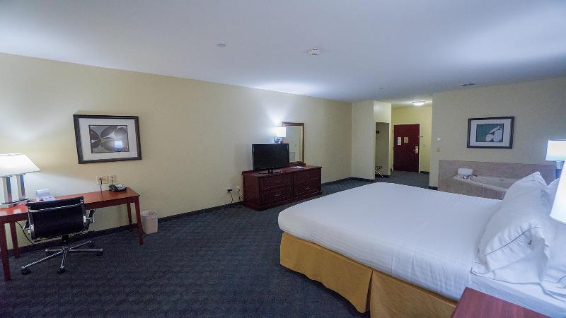 Quarto Estandar Cama King, Holiday Inn Express Hotel & Suites Pampa, An Ihg
