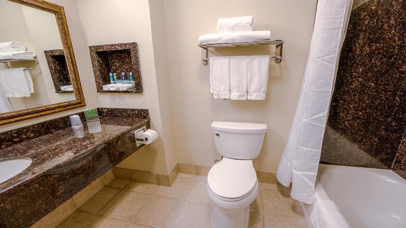 Стандартный Номер Кровать Кинг, Holiday Inn Express Hotel & Suites Pampa, An Ihg