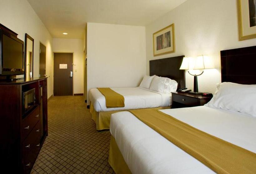 Номер Стандарт, Holiday Inn Express Childress, An Ihg