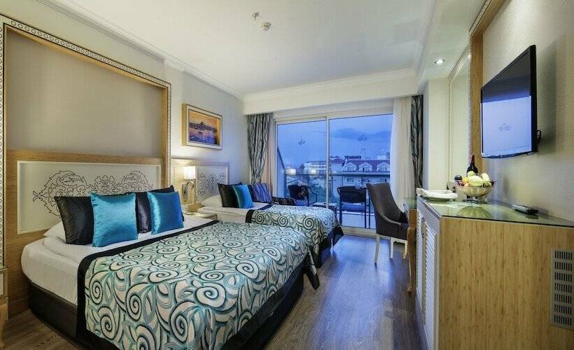 标准间侧面带海景, Crystal Waterworld Resort & Spa - Ultimate All Inclusive
