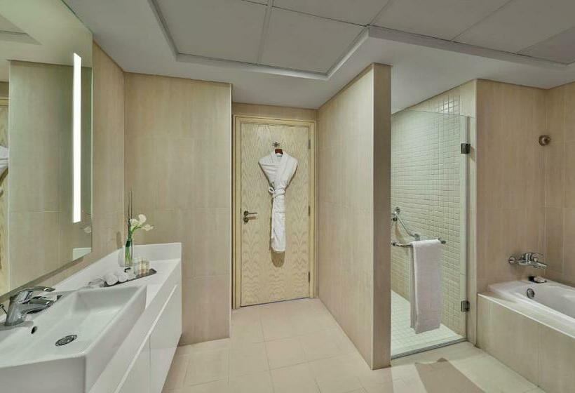 Люкс Семейный 2 Спальни, Doubletree By Hilton  Dubai  Jumeirah Beach