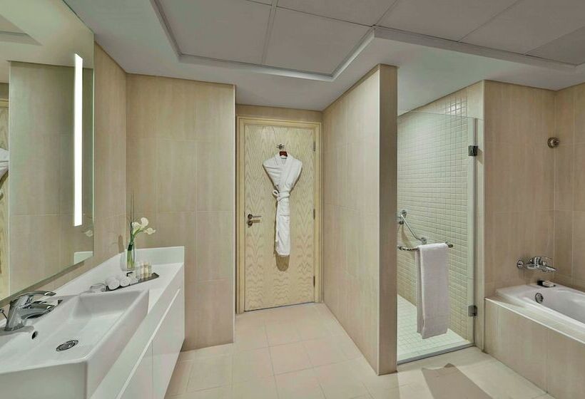 Люкс Семейный 2 Спальни, Doubletree By Hilton  Dubai  Jumeirah Beach