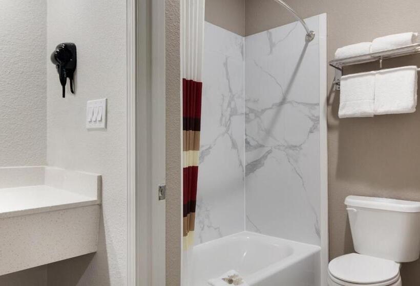 اتاق سوپریور با چشم‌انداز دریا, Red Roof Inn Plus + Galveston   Beachfront