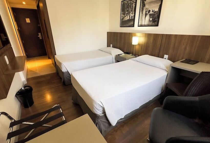 Quarto Estandar, Vivenzo Savassi Belo Horizonte