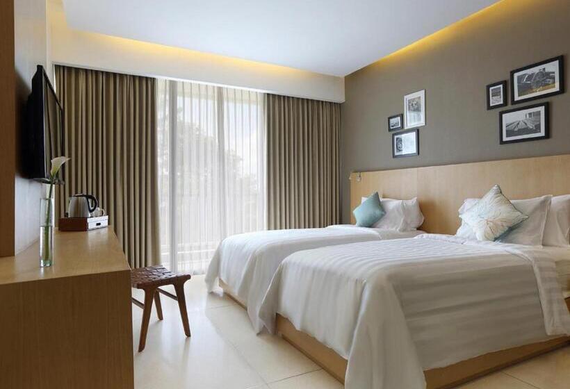 Номер Superior, Ossotel Legian
