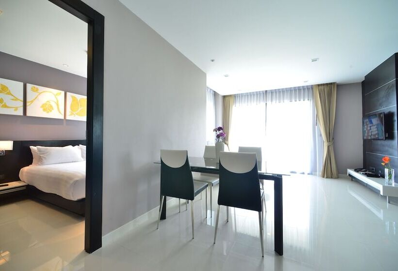 Люкс Семейный 2 Спальни, The Charm Resort Phuket Sha Certified