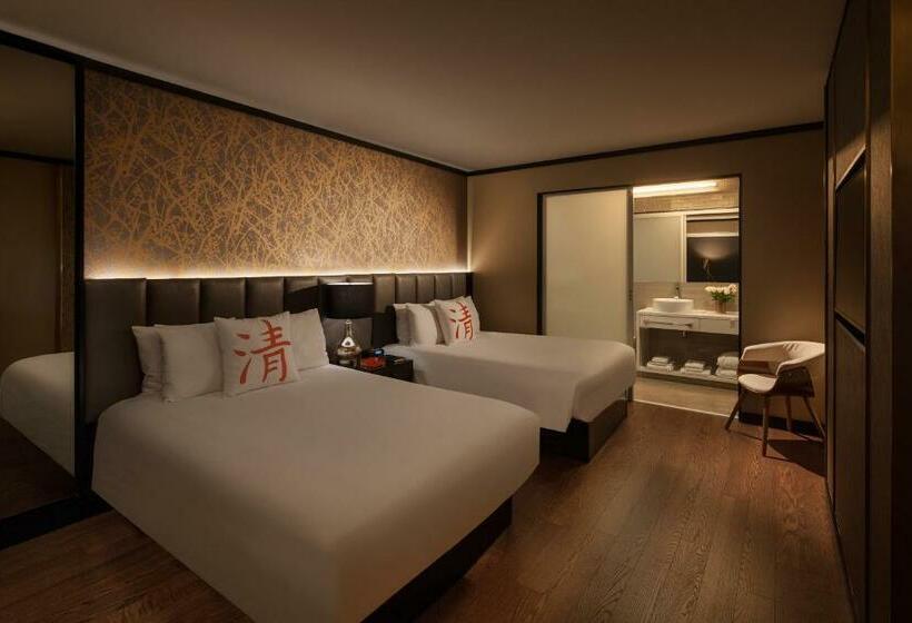 Quarto Deluxe, Cachet Boutique  Nyc