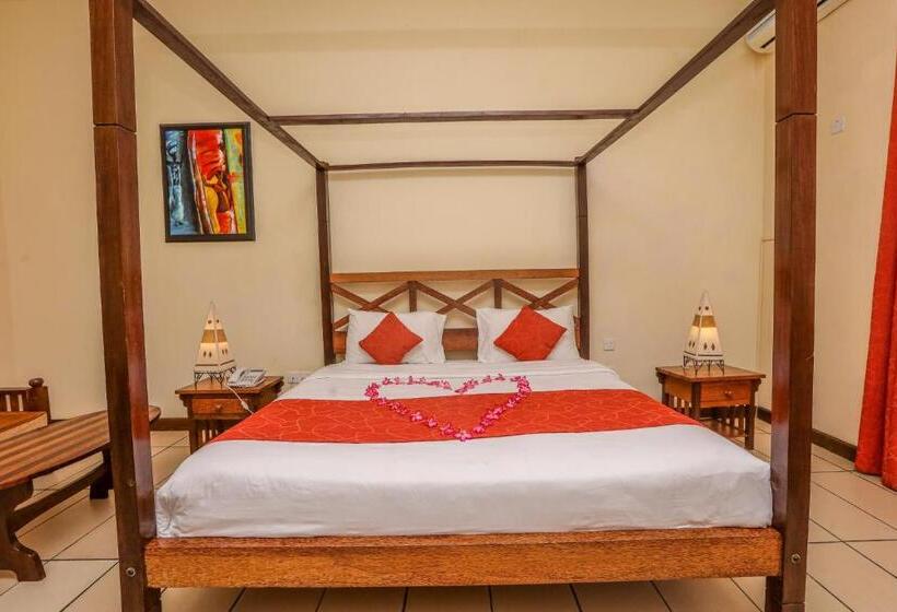 اتاق لوکس با چشم‌انداز, Cityblue Creekside Hotel & Suites