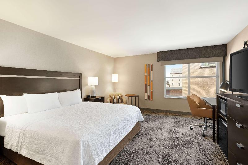 Номер Стандарт Адаптированный для Инвалидов, Hampton Inn Portland Downtownwaterfront