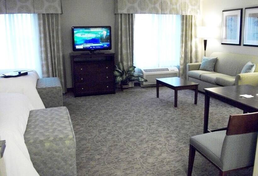 스탠다드 스튜디오, Hampton Inn & Suites Manteca