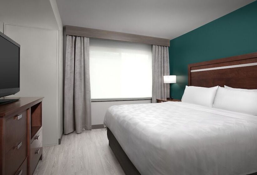 발코니가 있는 스위트, Holiday Inn & Suites Durango Downtown, An Ihg