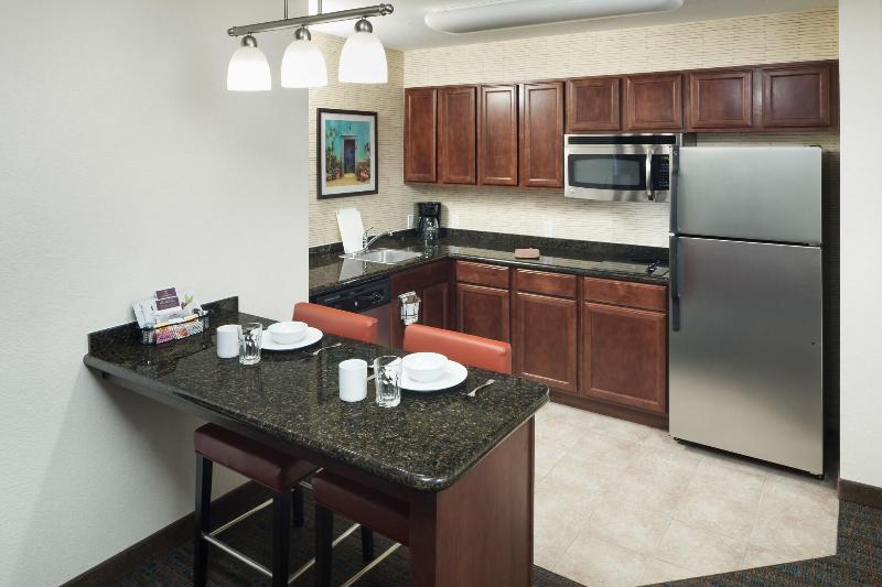 带大床的标准工作室, Residence Inn Tucson Airport