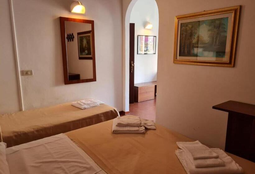 Quarto Familiar, Helios Beach