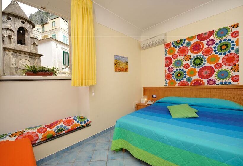 Номер Стандарт Трехместный, Sharon House