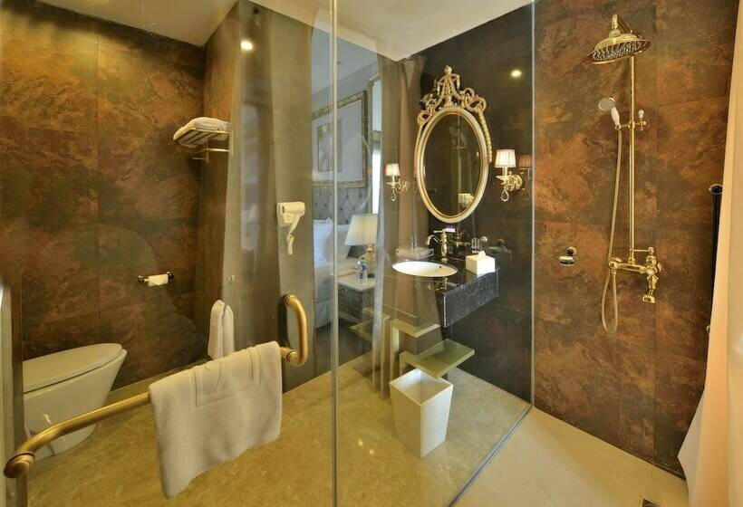 Номер Deluxe, Amaroossa Royal  Bogor