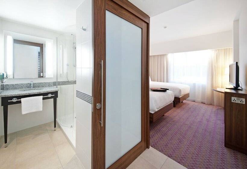 Номер Стандарт, Hampton By Hilton London Gatwick Airport