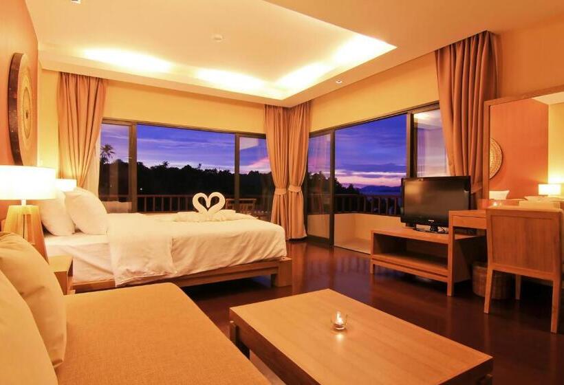 سوییت با چشم‌انداز دریا, Islanda Resort