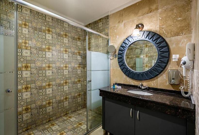 سوییت خانوادگی, Ugurlu Termal Tatil Köyü