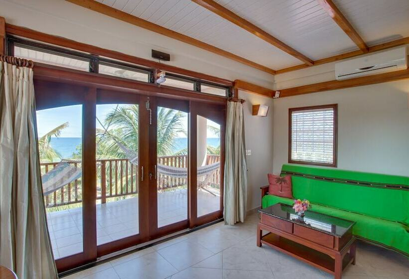 Люкс Вид на Море, Buttonwood Belize