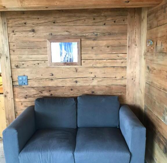 سوئیت 2 خوابه, Au Pré Des Chevaux