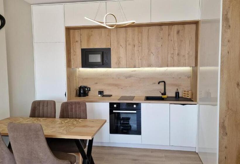 Апартаменты Deluxe 1 Спальня, Anchor Apartments
