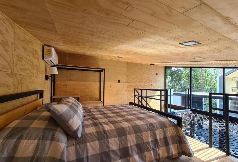 Quarto Estandar, Casa Samadhi