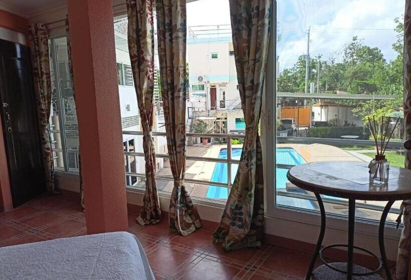 Семейный Номер Deluxe, Elicon Suites