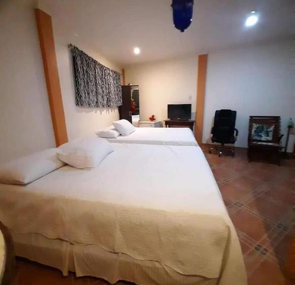 Семейный Номер Deluxe, Elicon Suites
