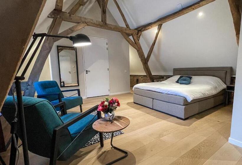 اتاق اکونومی, B&b Kasteel Wolfrath