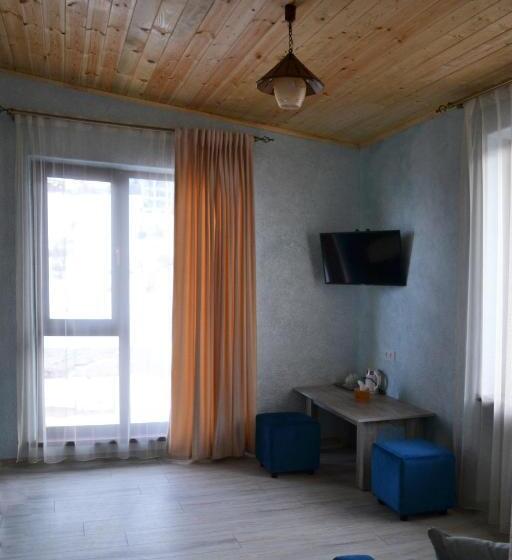 سوییت, Kare No Hotel Tsaghkadzor